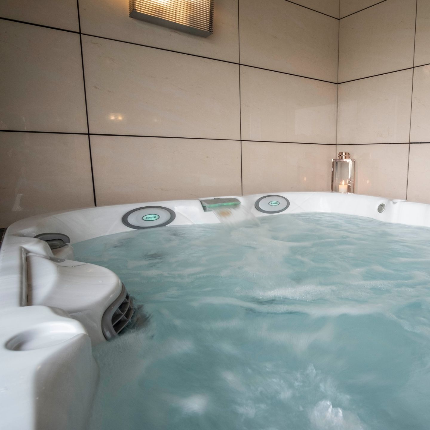 Hotels With Hot Tub In Room Traverse City at Gilbert High blog