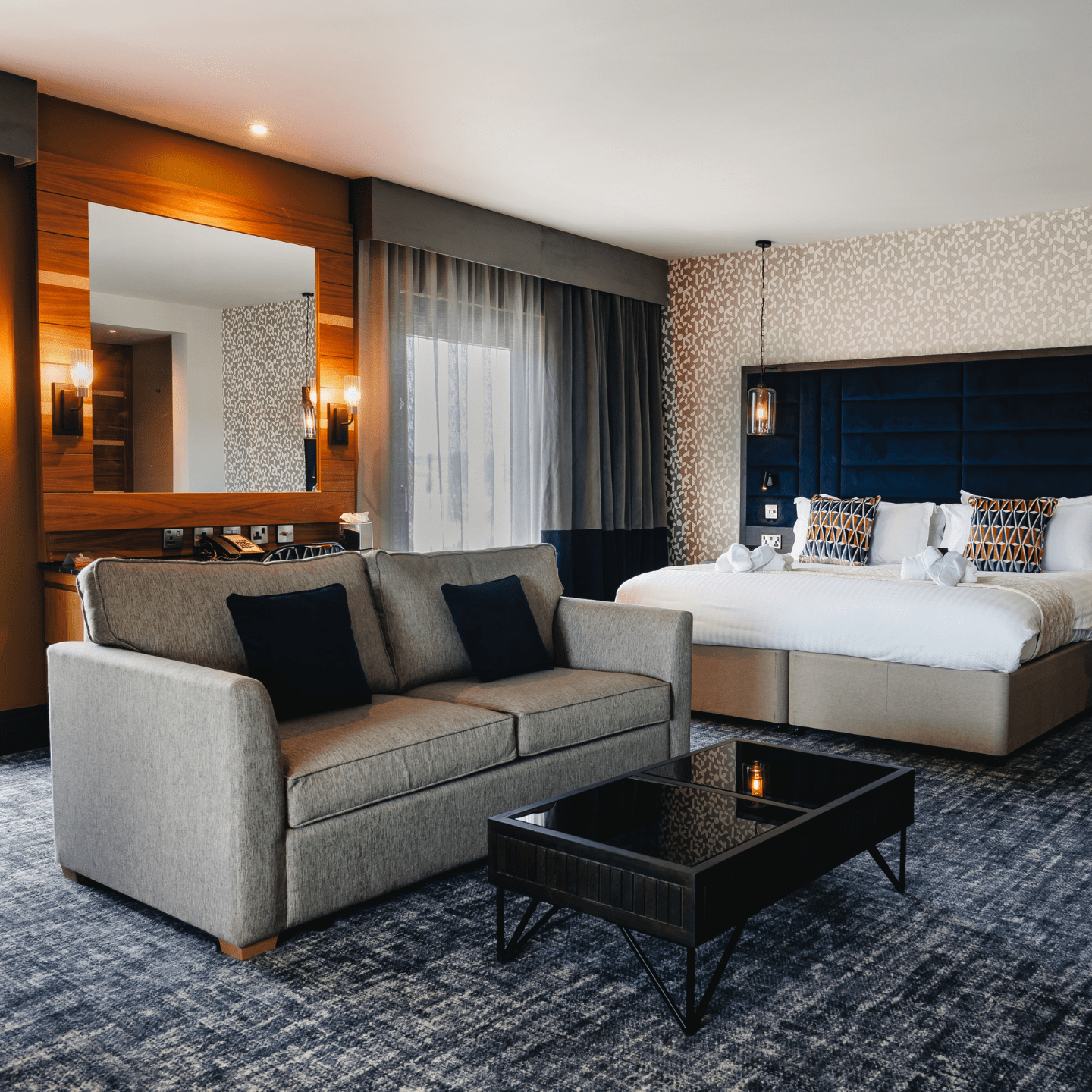 Balcony hot tub suites Casa Hotel 4* independent property Chesterfield