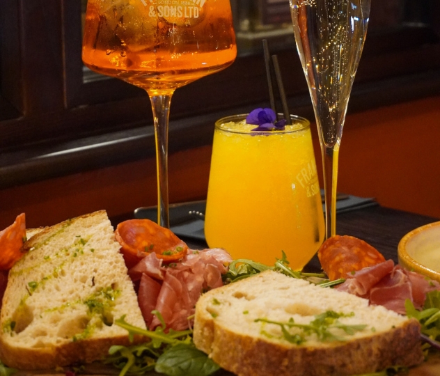Bottomless Brunch at Casa