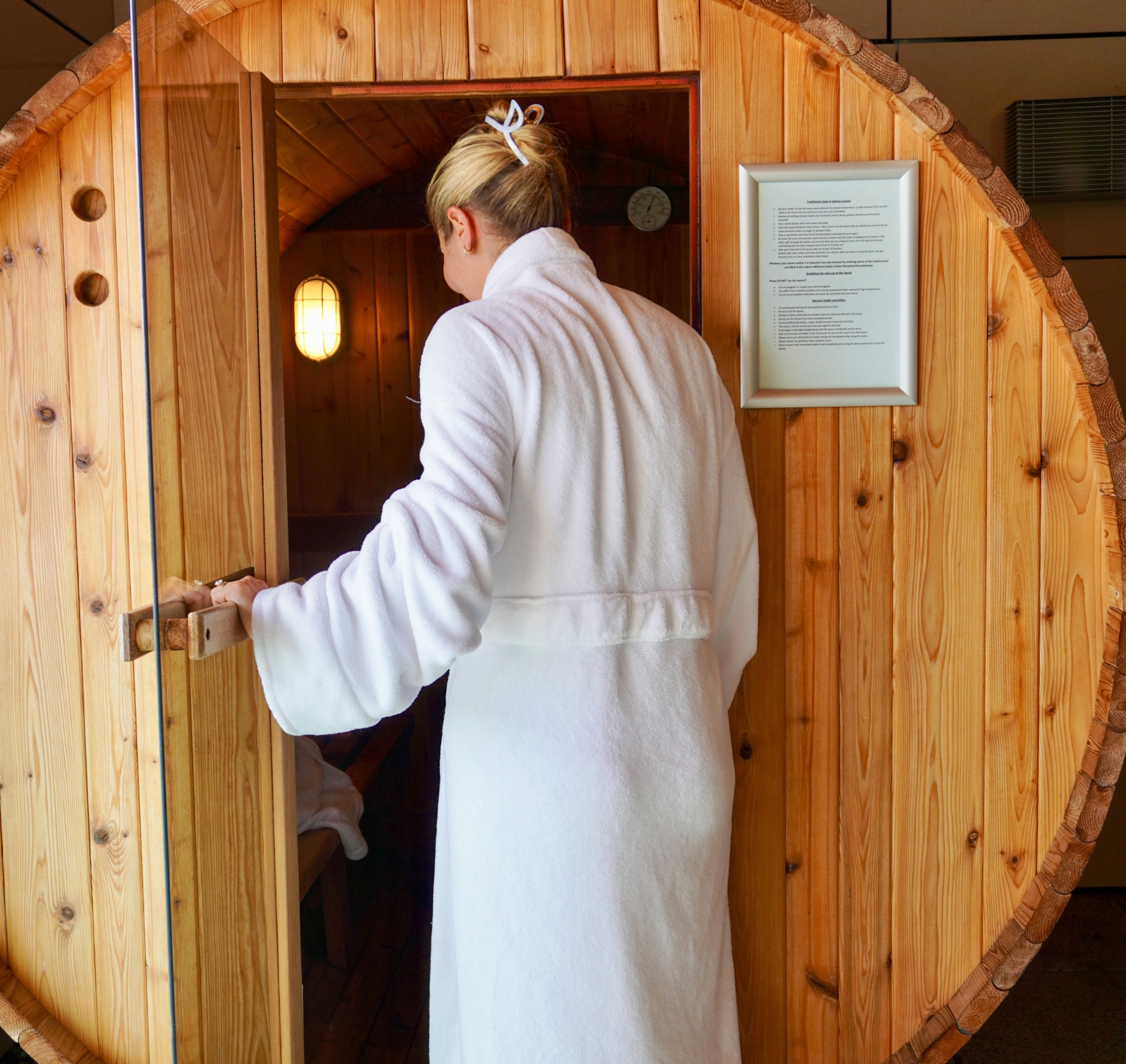 CASA HOTEL | CHESTERFIELD | HOT TUB & SAUNA SUITE
